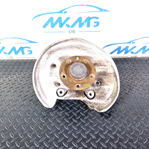 16-19 AUDI A4 B9 S-LINE N/S/R REAR LEFT SIDE WHEEL HUB & BEARING 8W0505435T