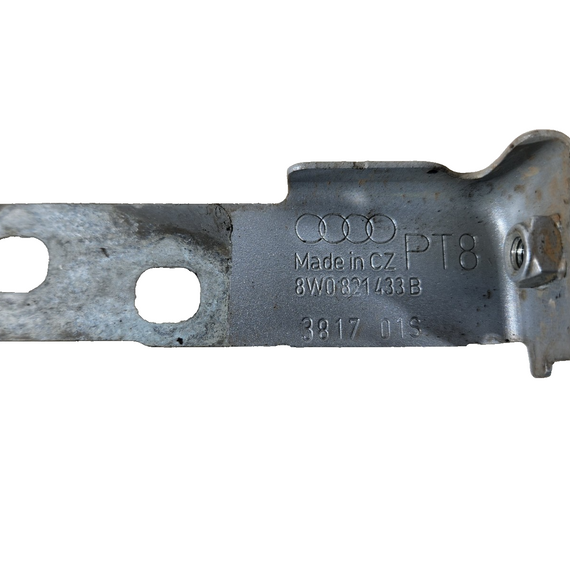 16-19 AUDI A4 B9 GENUINE FRONT LEFT PASSENGER SIDE WING BRACKET 8W0821433