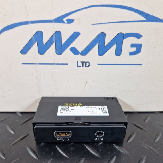 16-19 AUDI A4 B9 GENUINE OEM AUX USB CONNECTION PLUG PORT SOCKET 8W0035708