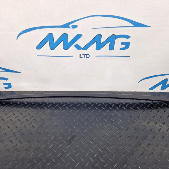 16-19 AUDI A4 B9 FRONT RIGHT WINDSCREEN WEATHERSTRIP MOULDING STRIP 8W0854328C