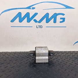 14-23 MERCEDES BENZ VITO W447 OEM TRANSMISSION GEARBOX MOUNT BRACKET A4472410113