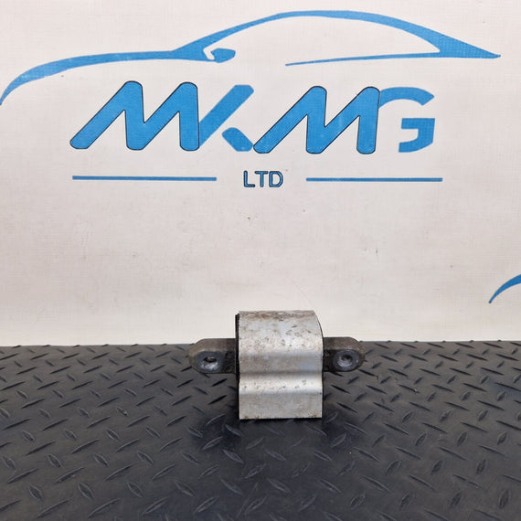 14-23 MERCEDES BENZ VITO W447 OEM TRANSMISSION GEARBOX MOUNT BRACKET A4472410113