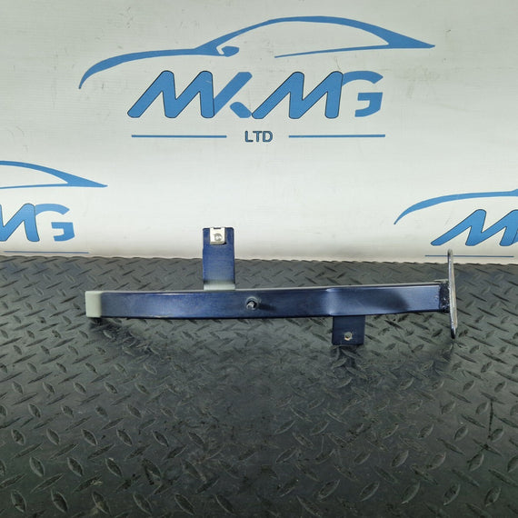 10-17 AUDI A8 4H FRONT WING SUPPORT MOUNT BRACKET PASSENGER SIDE LEFT 4H0821393