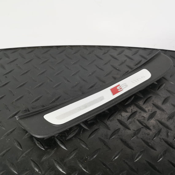 2013 AUDI A5 2.0 TDI S-LINE SPORTBACK REAR LEFT DOOR SILL TRIM 8T8853375