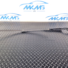 18-ON MERCEDES BENZ SPRINTER W907 W910 WIPER ARM RIGHT O/S A9108203400