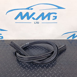 10-18 AUDI A7 4G S-LINE GENUINE ENGINE BAY BONNET RUBBER WEATHER SEAL 4G8823723A