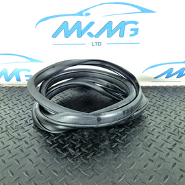 12-18 MERCEDES BENZ B-CLASS W246 OEM FRONT LEFT DOOR SEAL RUBBER A2466920076