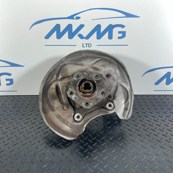 16-19 AUDI A4 B9 QUATTRO GENUINE FRONT RIGHT DRIVER SIDE WHEEL HUB 8W0505436AA