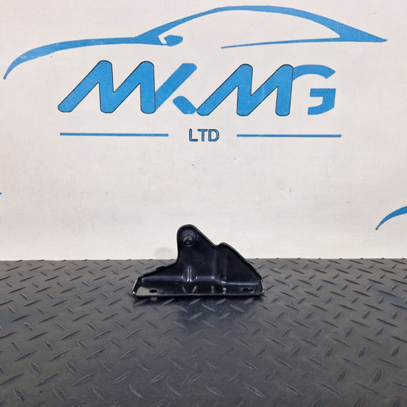 14-23 MERCEDES BENZ VITO W447 OEM REAR RIGHT O/S TAILGATE STRUT BRACKET HOLDER