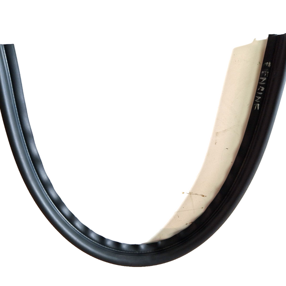 AUDI Q5 8R GENUINE ENGINE BONNET HOOD RUBBER SEAL 8R0823723B