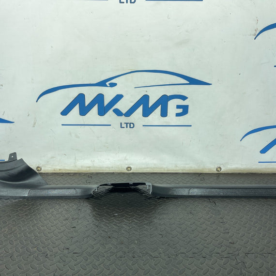 17-20 VW GOLF MK7.5  Front Right Interior Step Trim 5G4853372C 5G4853370