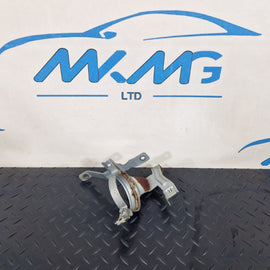 19-ON MERCEDES B CLASS W247 WATER PUMP HOLDER BRACKET A1775040300 A1775040200
