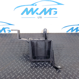 14-21 MERCEDES BENZ C200d W205 FUSE BOX HOLDER BRACKET A2055452940