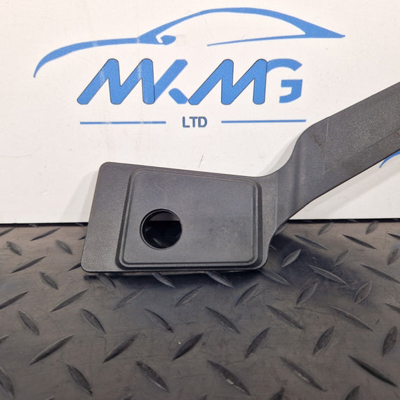 AUDI A5 F5 SPORTBACK FRONT RIGHT FENDER HEADLIGHT PROTECTION COVER 8W6823746