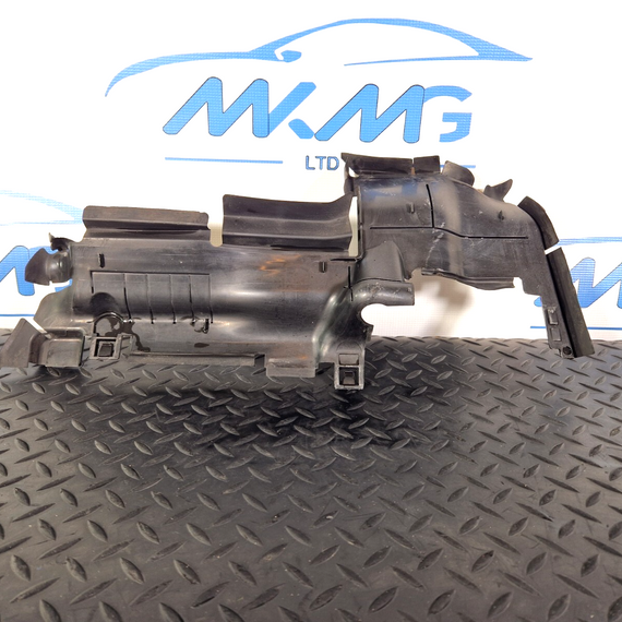 16-19 AUDI A4 B9 S-LINE FRONT LEFT COOLING RADIATOR SURROUND TRIM 8W0121283AR