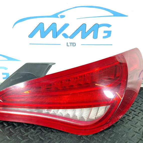 13-19 MERCEDES BENZ CLA C117 AMG GENUINE REAR RIGHT O/S/R LED LIGHT A1179060601