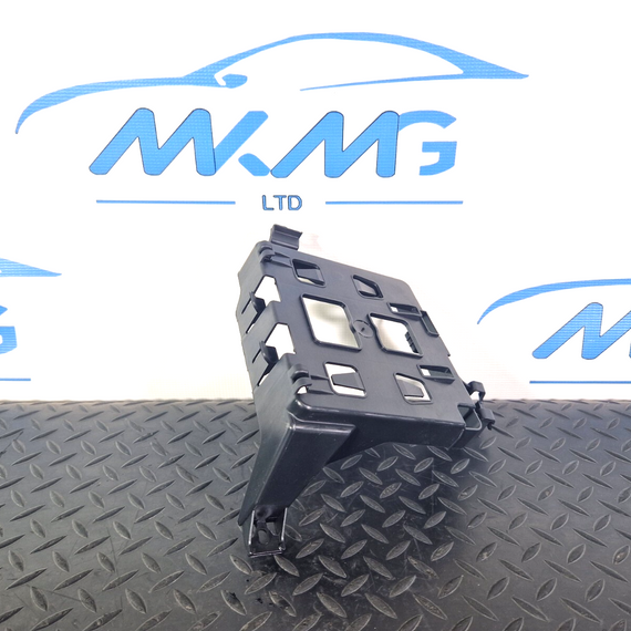 16-19 AUDI A4 B9 GENUINE OEM COMFORT CONTROL MODULE BRACKET HOLDER 8W0907368