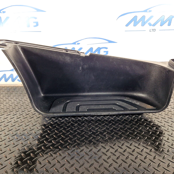 18-ON MERCEDES BENZ SPRINTER W907 SIDE STEP TRIM LEFT SIDE A9106860100