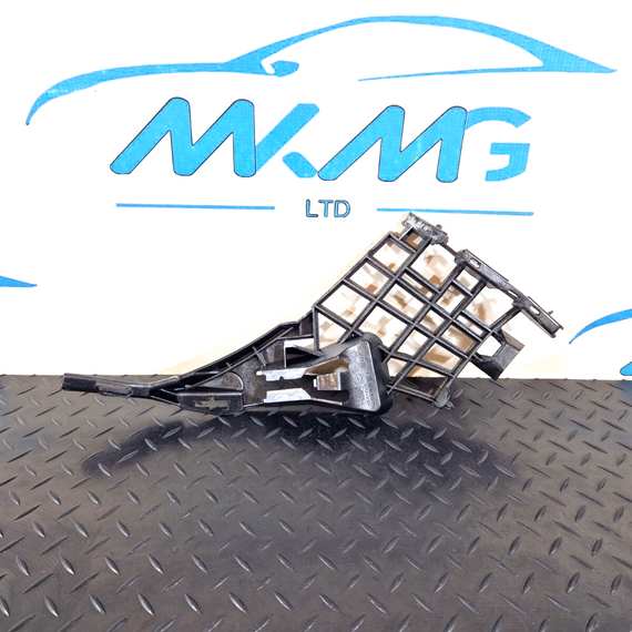 13-19 MERCEDES BENZ CLA C117 AMG RIGHT FRONT BUMPER MOUNTING BRACKET A1178850721