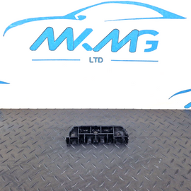 15-18 AUDI A7 4G OEM FRONT RIGHT SIDE SIDESKIRT HOLDER 4G8853922D