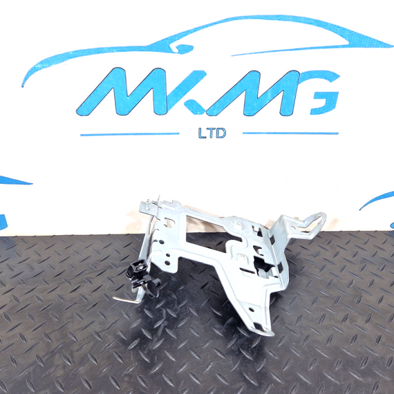14-21 MERCEDES-BENZ C250D W205 FUSE BOX RELAY HOLDER BRACKET A2055451740