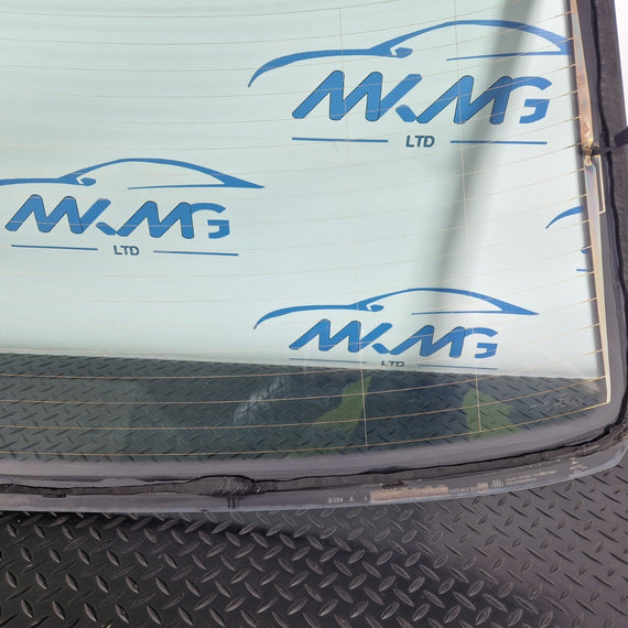 16-19 AUDI A4 B9 REAR WINDSHIELD WINDSCREEN WINDOW GLASS 8W5845501