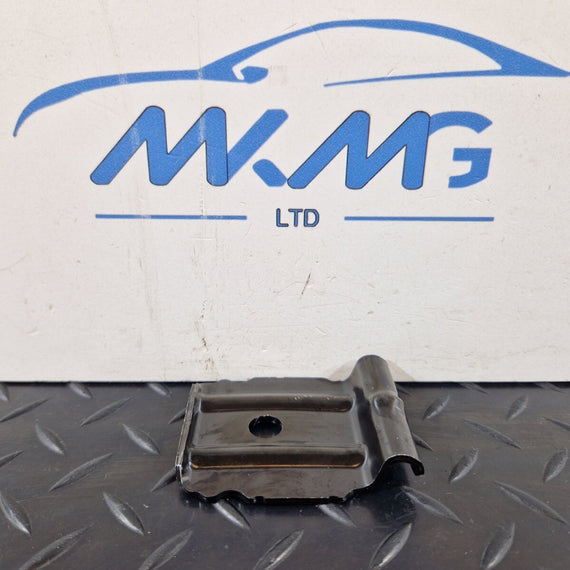 16-19 AUDI A4 B9 GENUINE OEM BATTERY CLAMP 8W0803123