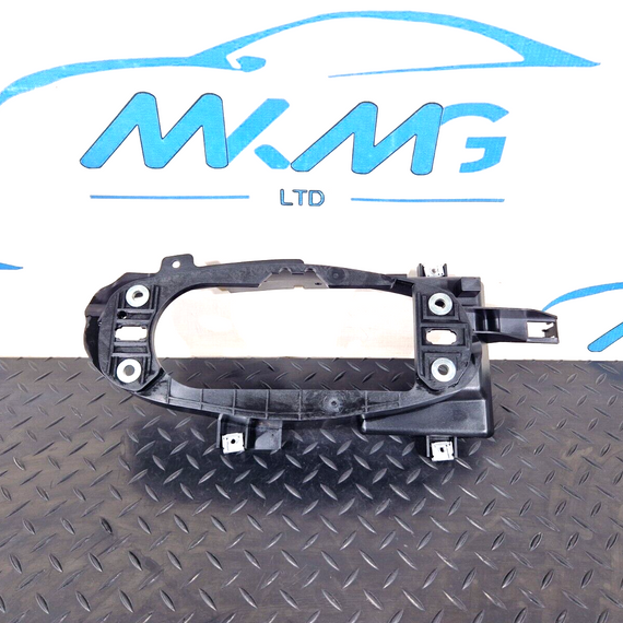 16-24 AUDI A5 F5 GENUINE GEARSTICK MOUNTING PLATE BRACKET 8W0863531