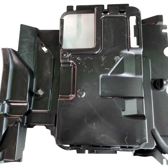 11-19 MERCEDES BENZ ML W166 FRONT FLOOR TRIM COVER BRACKET A1666840018