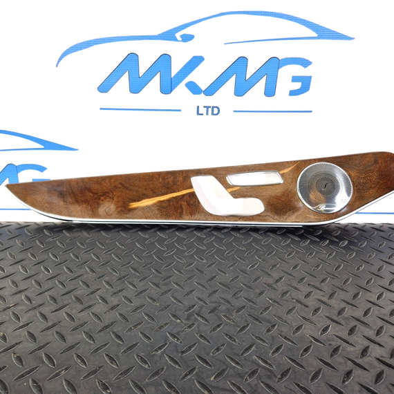 14-20 MERCEDES BENZ GLA 200 X156 OEM TRIM STRIP A2057205309