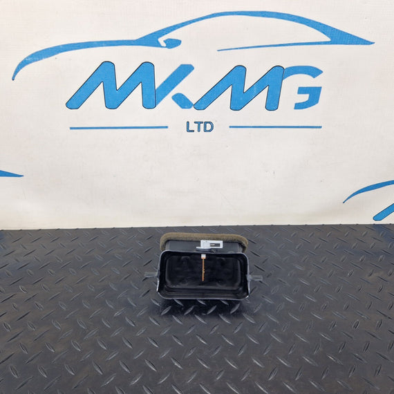 16-24 AUDI A5 F5 OEM GENUINE AIR INTAKE VENT 8W0857042