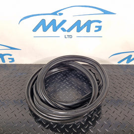 12-18 AUDI A6 C7 TRUNK TAILGATE BOOTLID RUBBER SEAL WEATHERSEAL 4G5827705D