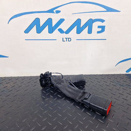 19-ON MERCEDES B CLASS W247 REAR RIGHT CENTRE SEAT BELT TWIN BUCKLE A2478600669