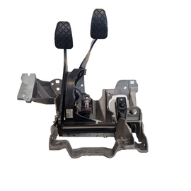 16-19 AUDI A4 B9 GENUINE BRAKE & CLUTCH PEDAL BOX ASSEMBLY 8W2721117 8W2721316