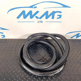 19-ON MERCEDES B CLASS W247 REAR DOOR RUBBER SEAL FITS LEFT & RIGHT A2476920400