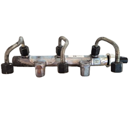 15-18 AUDI A7 4G 3.0 TDI V6 GENUINE FUEL RAIL WITH SENSOR 059130090CS