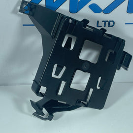 16-19 AUDI A4 B9 SALOON 1.4 TFSI COMFORT CONTROL MODULE BRACKET HOLDER 8W0907368