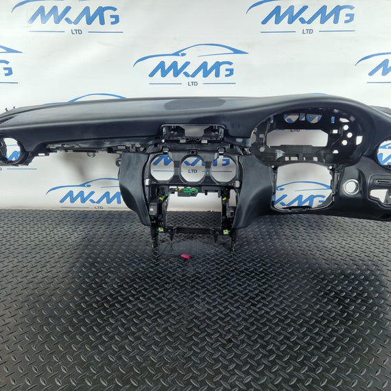 MERCEDES BENZ C200 W205 OEM DASHBOARD ASSEMBLY & AIR BAG A2056802887 A2058600500