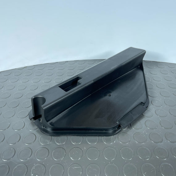 16-19 AUDI A4 B9 SALOON GENUINE WARNING TRIANGLE MOUNT 8W5827569