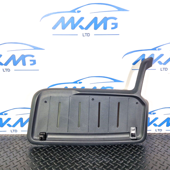 18-ON MERCEDES BENZ SPRINTER W907 W910 SUN VISOR HOLDER DRIVERS SIDE A9106902100