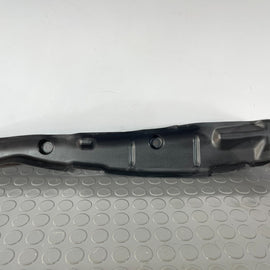 16-19 AUDI A4 B9 ESTATE GENUINE FRONT RIGHT WING FILLER INSULATOR 8W0821112