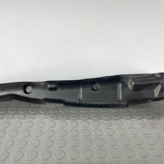 16-19 AUDI A4 B9 ESTATE GENUINE FRONT RIGHT WING FILLER INSULATOR 8W0821112