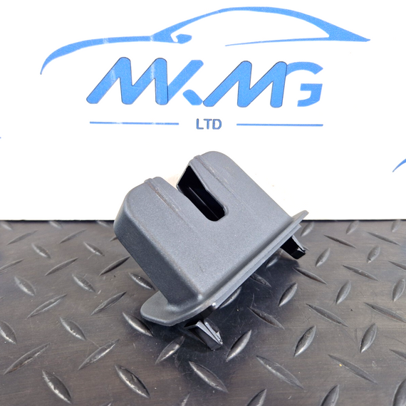 16-19 AUDI A4 B9 S-LINE GENUINE BOOT TAILGATE LOCK TRIM COVER 8W5827520