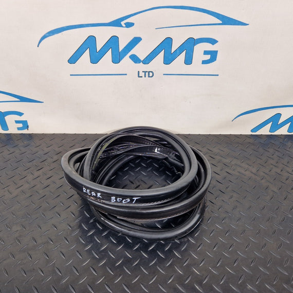 12-17 AUDI S5 CONVERTIBLE REAR TRUNK BOOT LID RUBBER SEAL GASKET 8F0827705