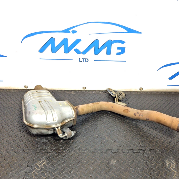 16-18 AUDI A4 B9 REAR EXHAUST MUFFLER SILENCER 8W0253411Q