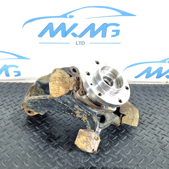 18-ON MERCEDES SPRINTER W910 FRONT RIGHT O/S WHEEL HUB & BEARING A9103320100