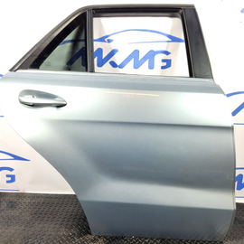 11-19 MERCEDES BENZ ML W166 GENUINE REAR RIGHT O/S/R COMPLETE DOOR IN SILVER 988