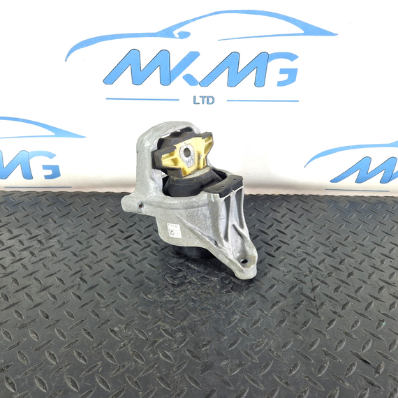 16-19 AUDI A4 B9 GENUINE OEM RIGHT DRIVER SIDE ENGINE MOUNT 8W0199372CD