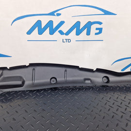 16-19 AUDI A4 B9 GENUINE FRONT RIGHT WING FILLER INSULATOR 8W0821112