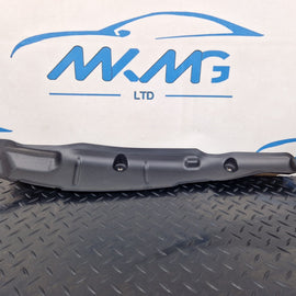 16-19 AUDI A4 B9 SALOON GENUINE FRONT LEFT WING FILLER INSULATOR 8W0821111